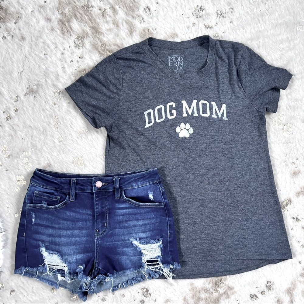 “Dog Mom” Tee Slubbed Cotton Broken In💗